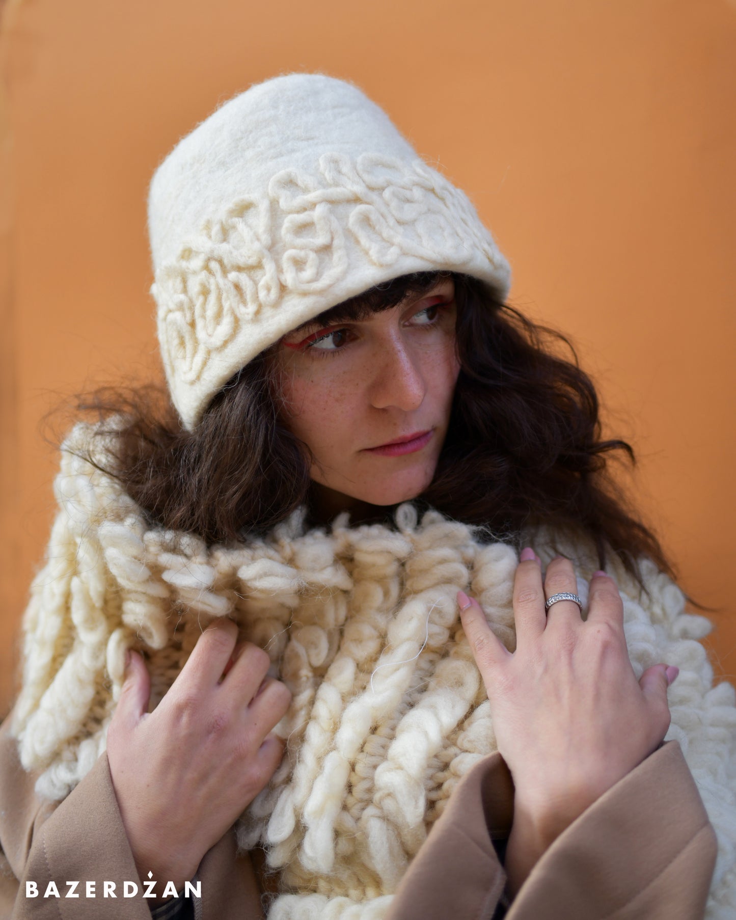 Felted woolen hat, natural white