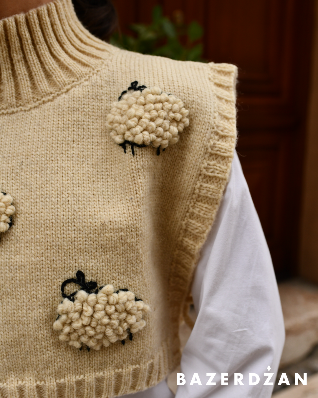 Woolen Sheep Cropped Vest