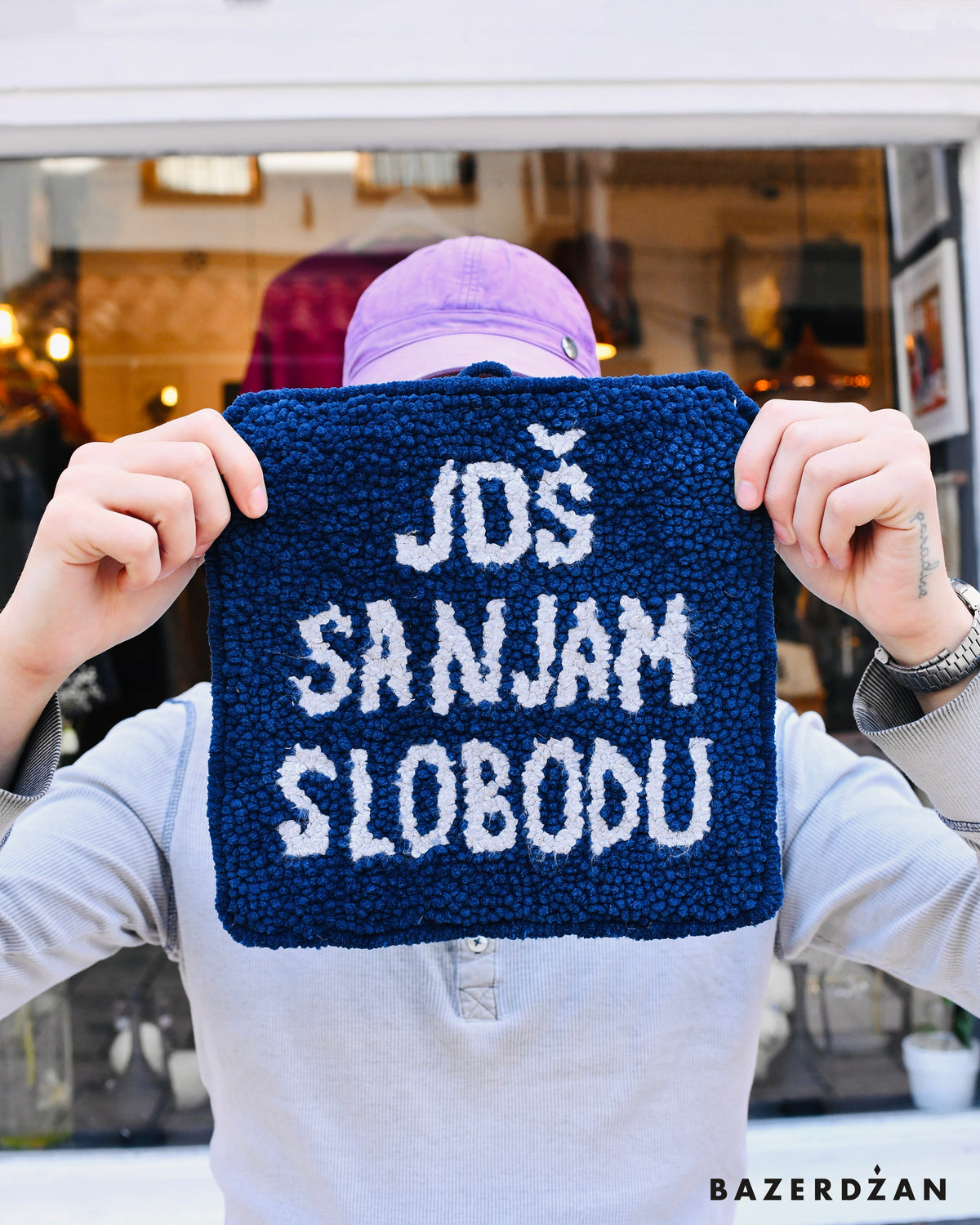 Handmade Tapestry " Još Sanjam Slobodu"