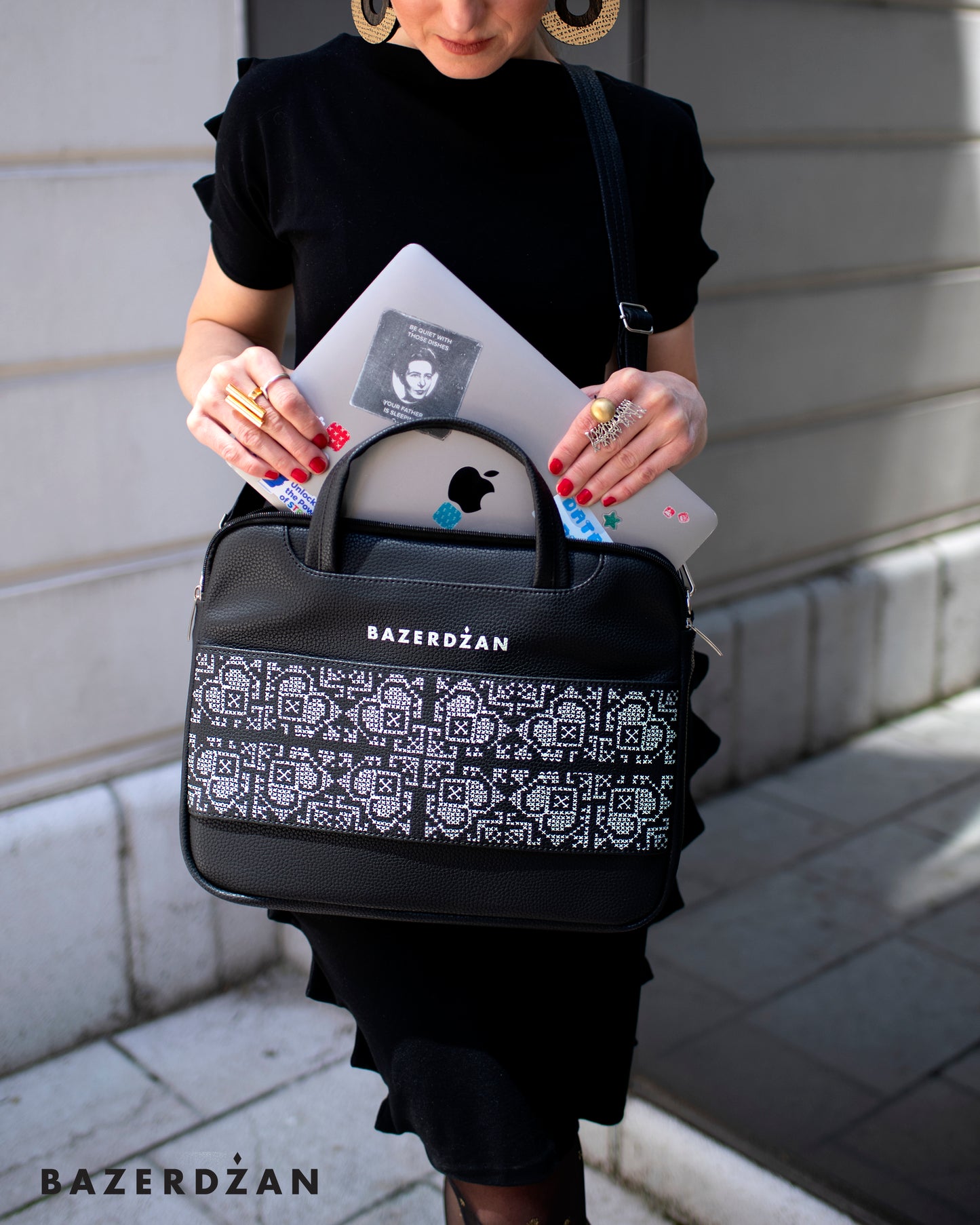 Zmijanje Embroidery Illustrated Bag, pink