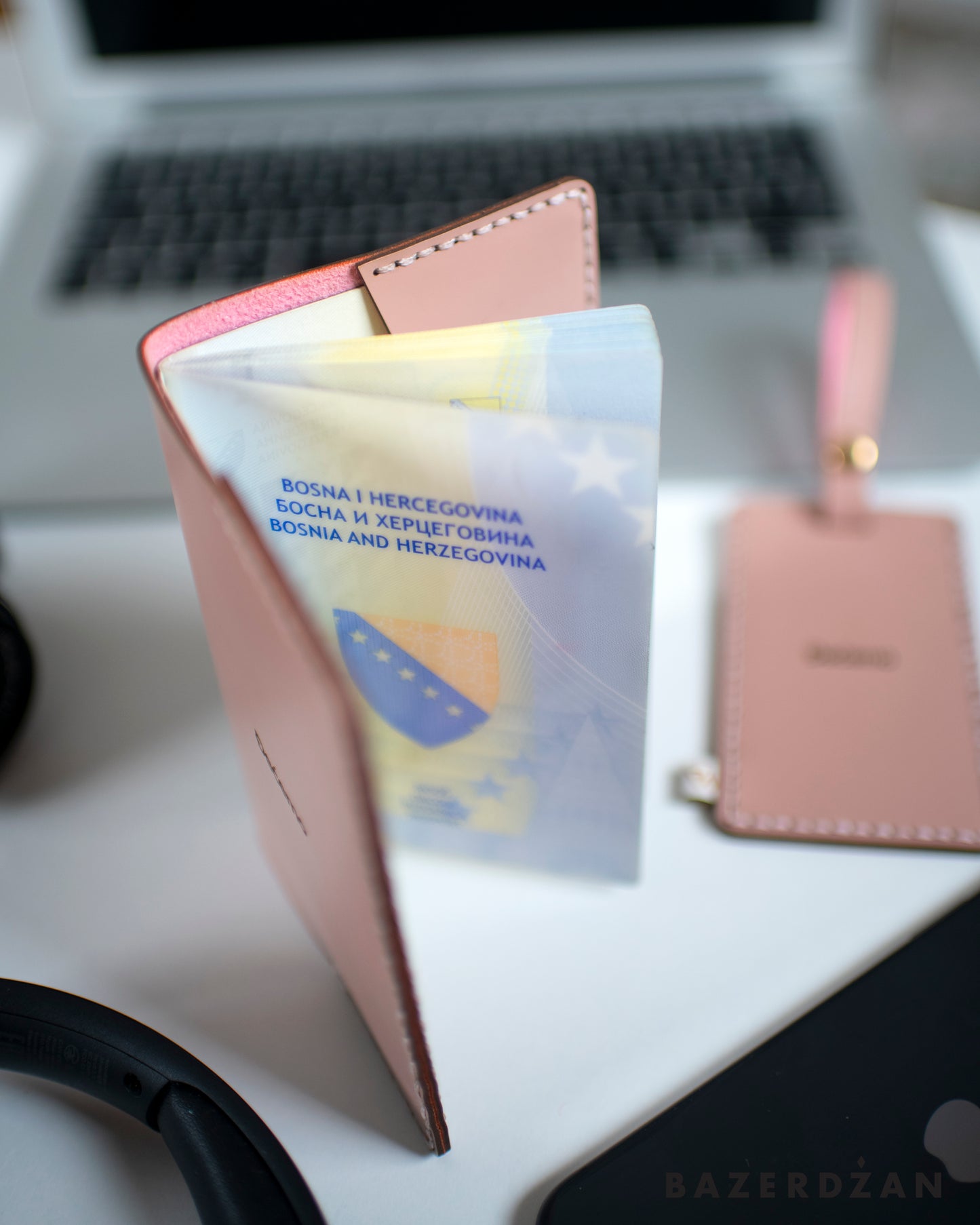 Đećemo - Passport case - Bazerdzan