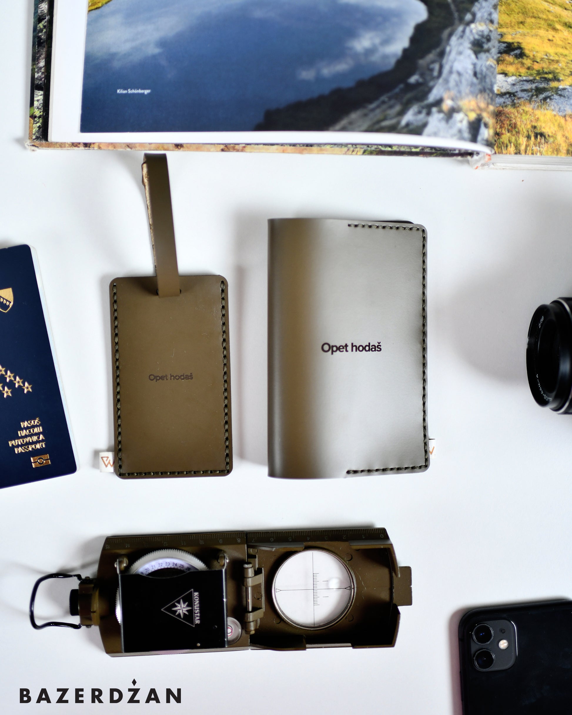 Opet hodaš - Passport case - Bazerdzan
