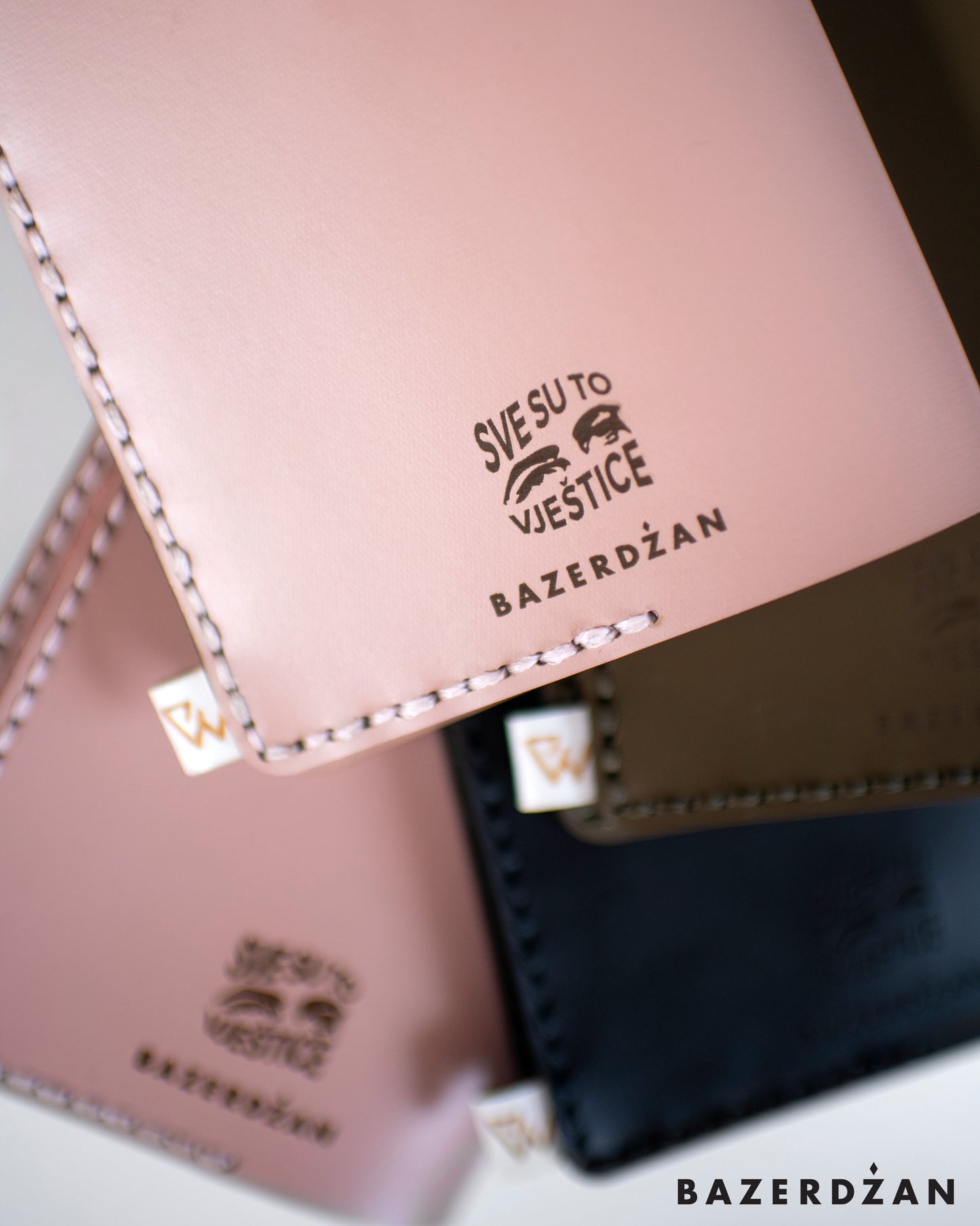 Nemoj da te ko ukrade - Passport case - Bazerdzan