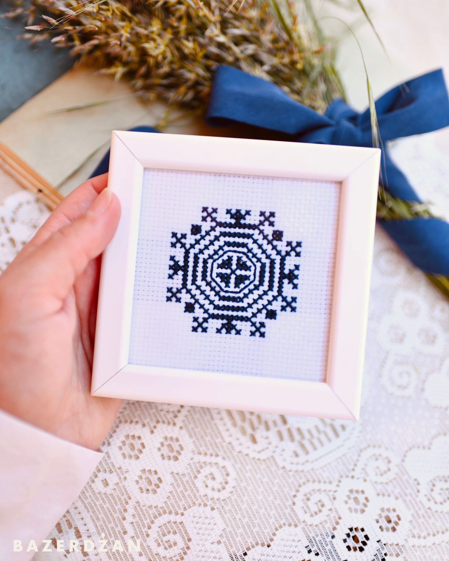 Zmijanje Embroidery framed, mini