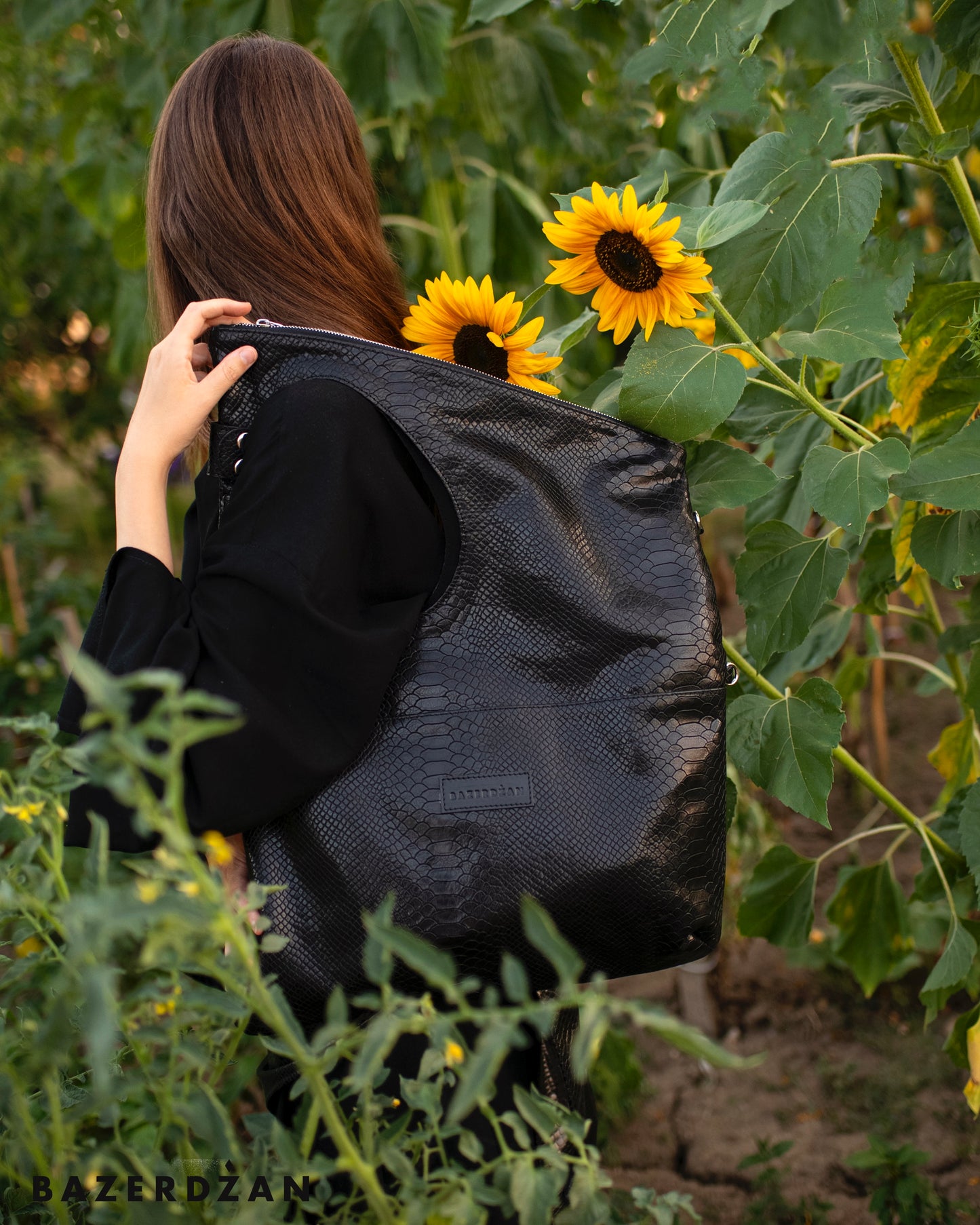 Leather Baklava Bag by Bazerdzan - Black