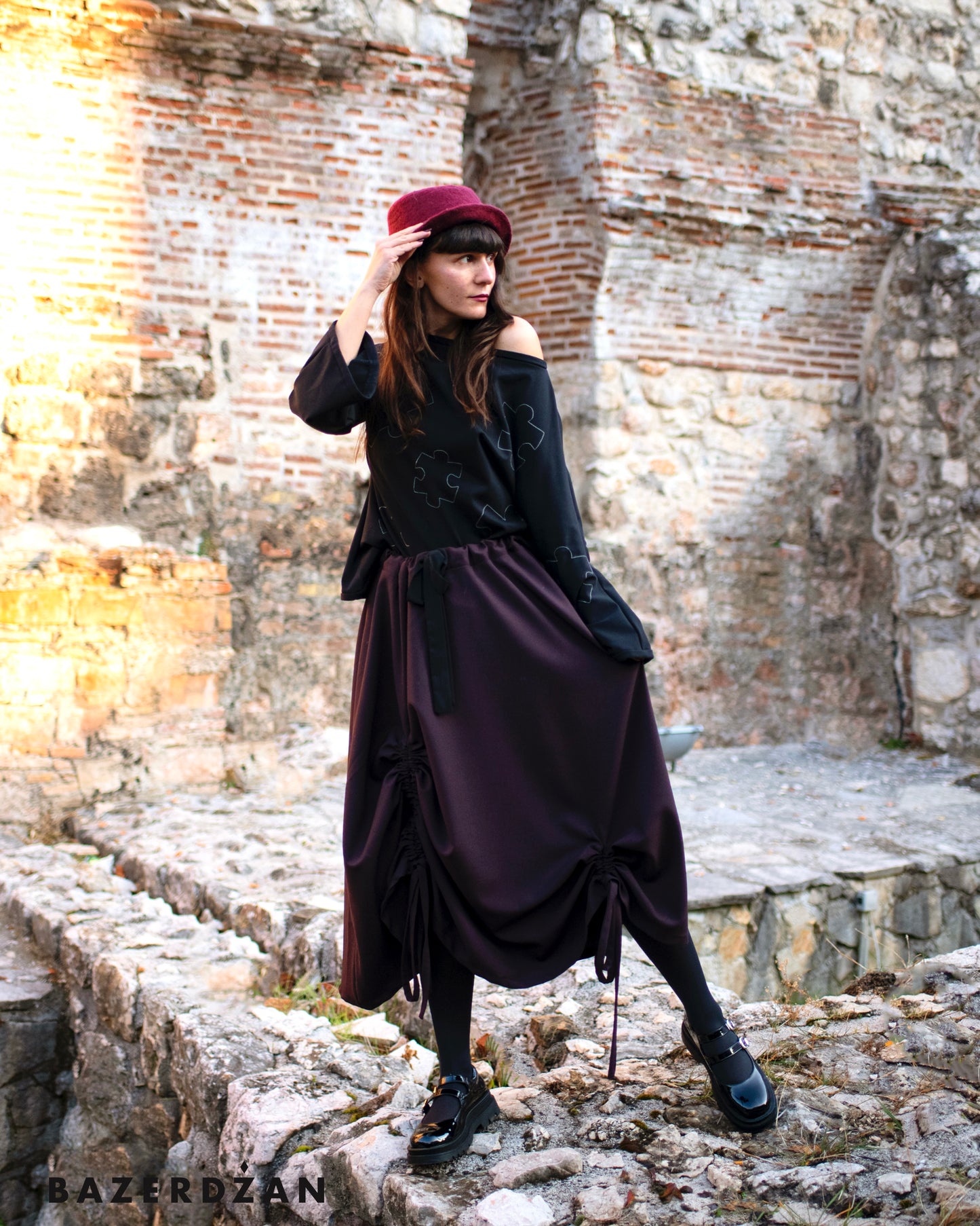 Skirt Playful in Plum color