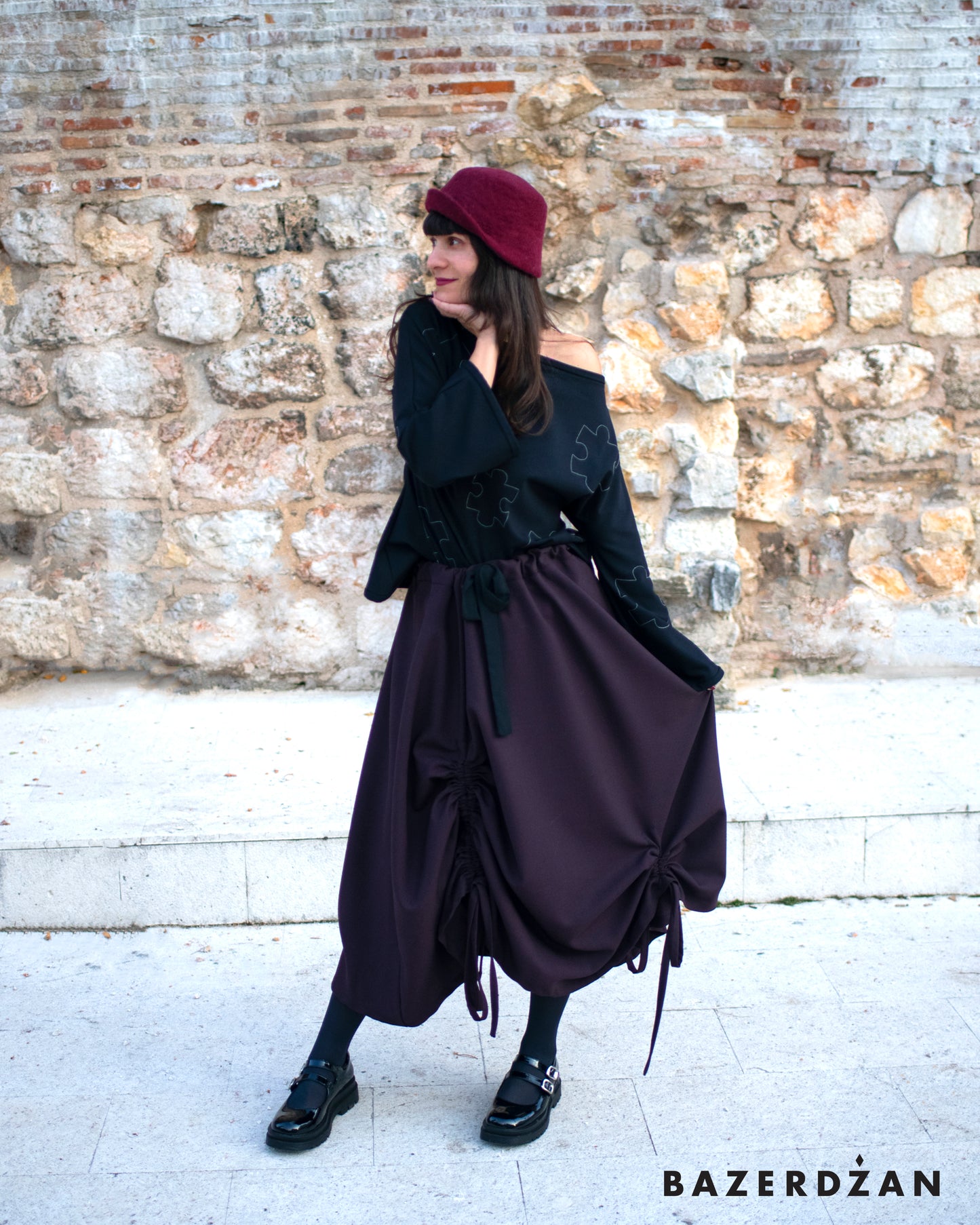 Skirt Playful in Plum color