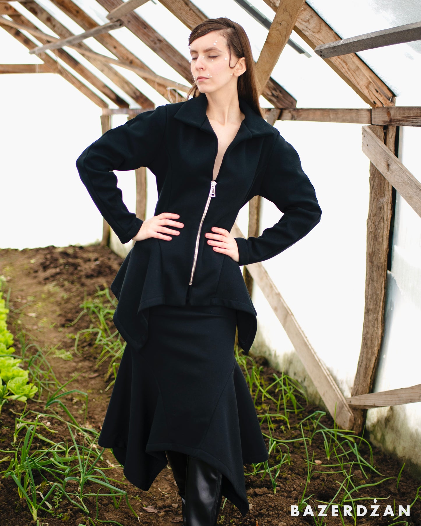 VATRA jacket in black